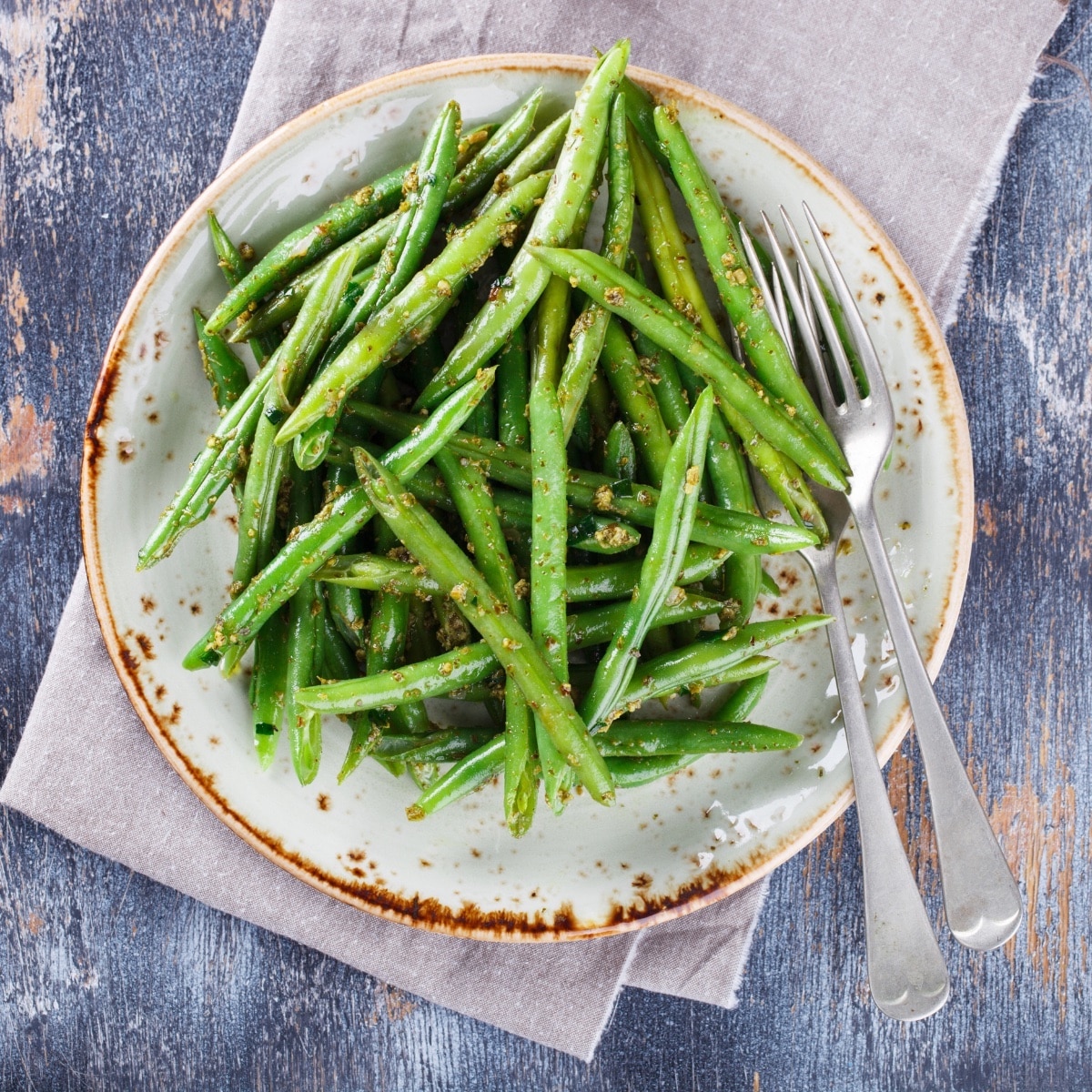 Single servings of roasted green beans. 